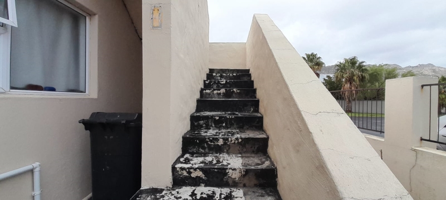 5 Bedroom Property for Sale in Onverwacht Western Cape